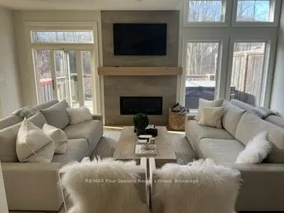 Semi-Detached in Blue Mountains