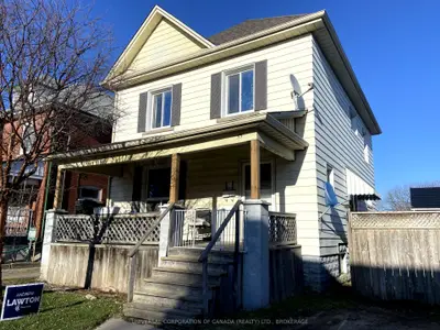 Duplex in St. Thomas