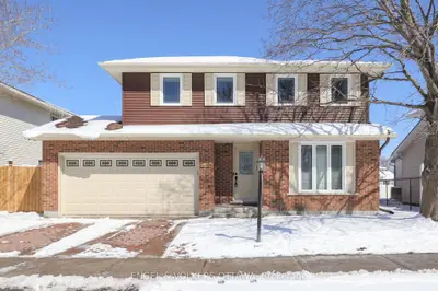 57 Medhurst Drive, Tanglewood - Grenfell Glen - Pineglen, On K2g 4l5