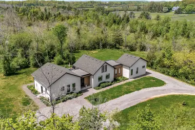 Detached in Prince Edward County