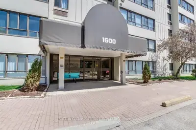 Condo Apartment in London North