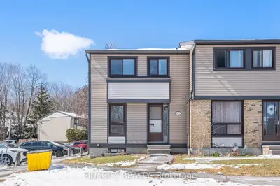 Condo Townhouse in Orleans - Convent Glen and Area