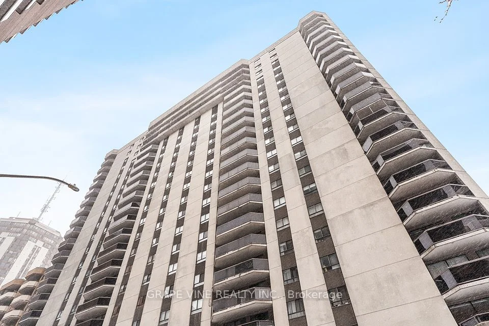 470 Laurier Avenue W 907, Ottawa Centre, ON K1R 7W9