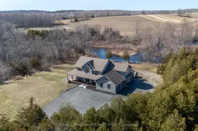 Detached in Belleville