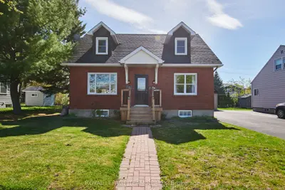 Detached in Renfrew