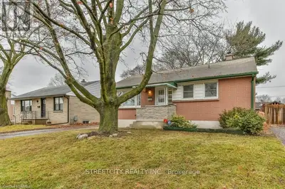 22 Tweedsmuir Avenue, London East, On N5w 1k5