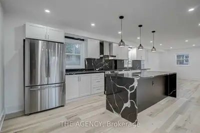 Detached in Hamilton