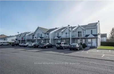 Condo Townhouse in North Glengarry