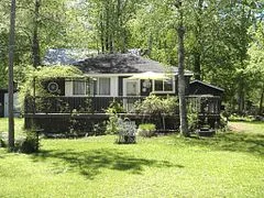 6185 London Road, Lambton Shores, ON N0N 1J1