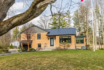 Detached in Hamilton Township