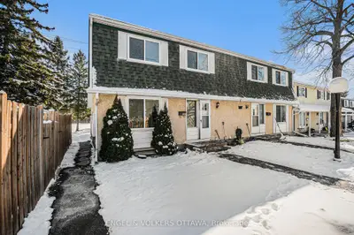 1544 Beaverpond Drive A, Cyrville - Carson Grove - Pineview, On K1b 3r9