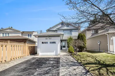 Detached in Orleans - Convent Glen and Area