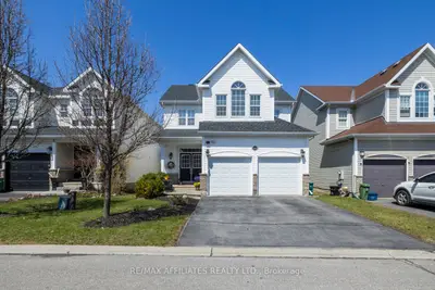Detached in Barrhaven