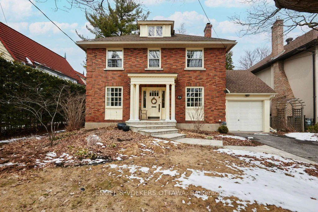 Detached in Tunneys Pasture and Ottawa West