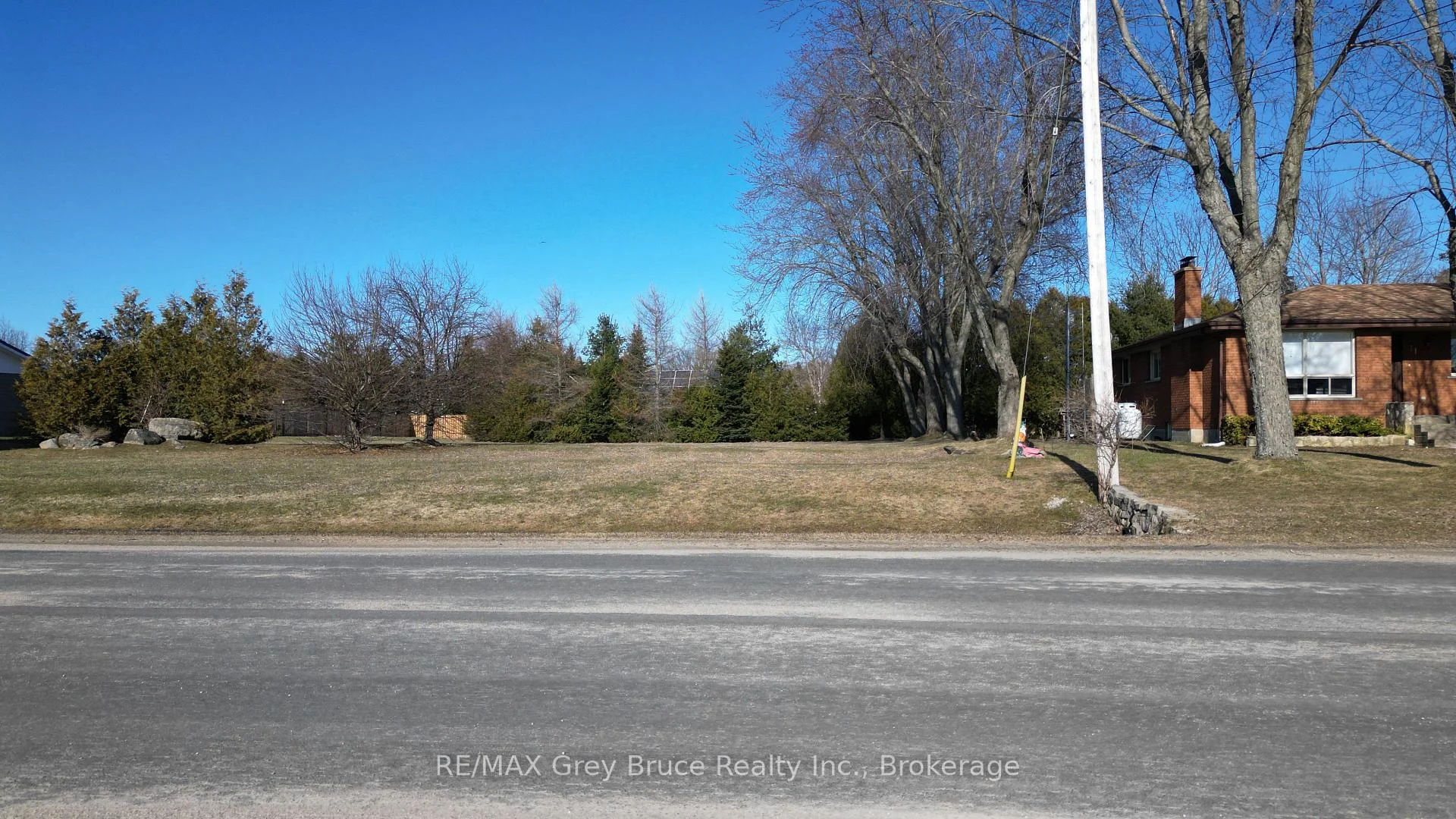 15 Bayfield Street, Northern Bruce Peninsula, ON N0H 1W0