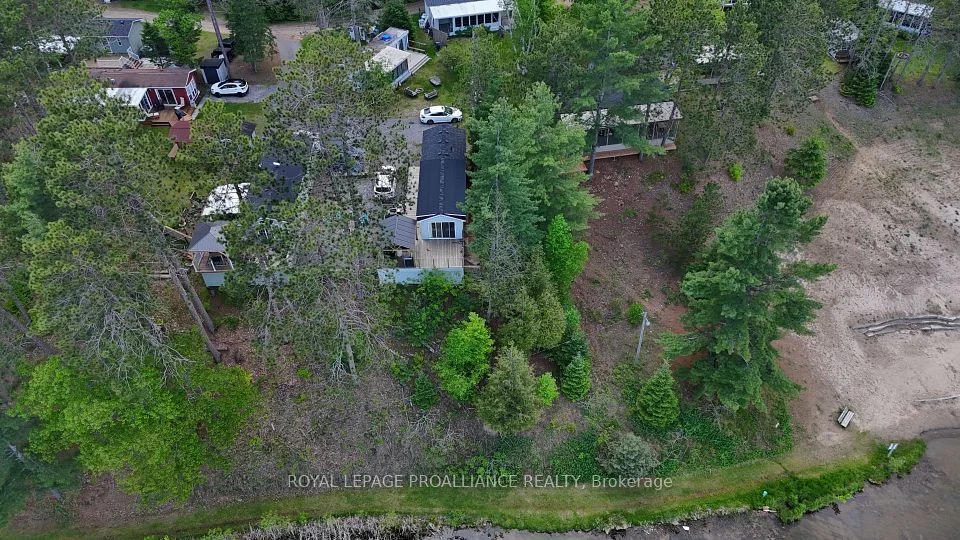 240 Pinewood Park Road, Whitewater Region, ON K0J 1Y0