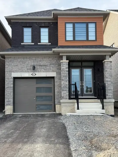 Detached in Thorold