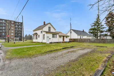 Duplex in Niagara Falls