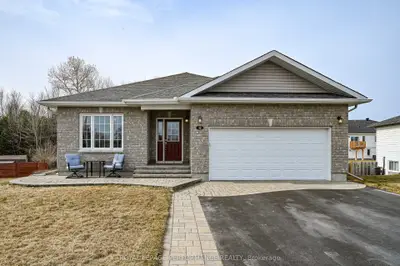 Detached in Smiths Falls