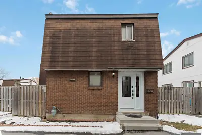 Condo Townhouse in Beacon Hill North - South and Area
