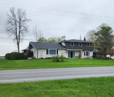 Detached in South Dundas