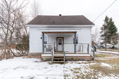 Detached in Pembroke