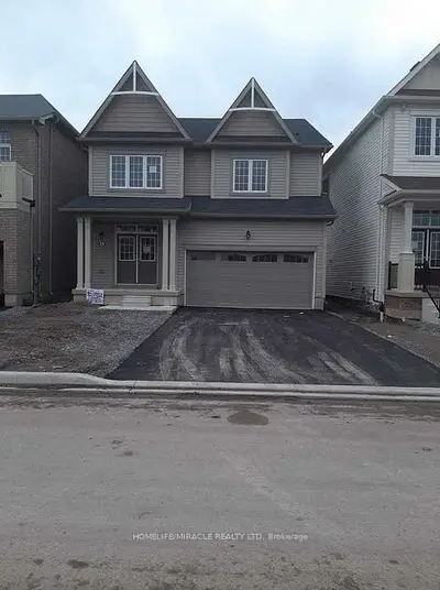 Detached in Thorold
