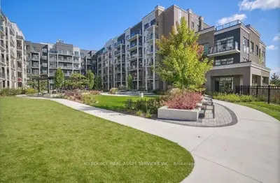 Condo Apartment in Lincoln