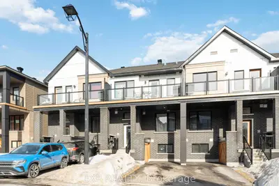 Att/Row/Townhouse in Barrhaven