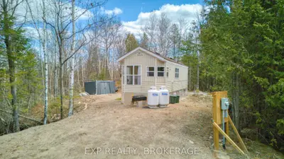 MobileTrailer in North Frontenac