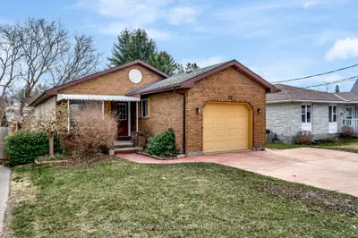 Detached in Prince Edward County