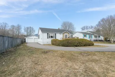 Detached in Central Elgin