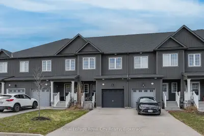 Att/Row/Townhouse in Centre Wellington