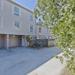 245 Everglade Crescent, London North, ON N6H 4M7