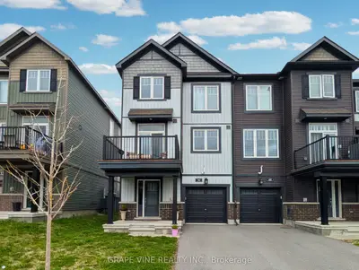 Att/Row/Townhouse in Barrhaven