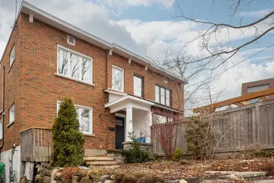 35 Acacia Avenue, New Edinburgh - Lindenlea, On K1m 0p3