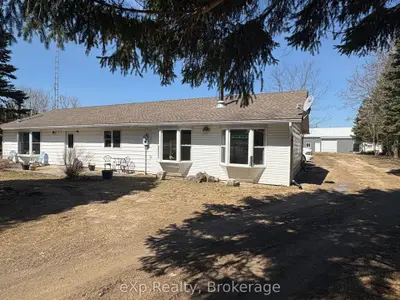 Detached in Grey Highlands