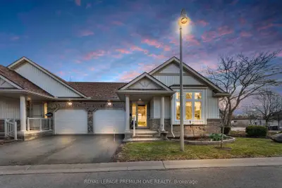 Condo Townhouse in Fort Erie