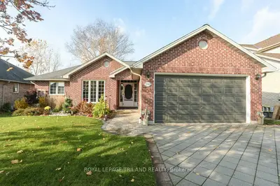 Detached in Central Elgin