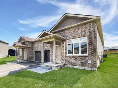 14 Campbell Crescent, Prince Edward County, On K0k 2t0