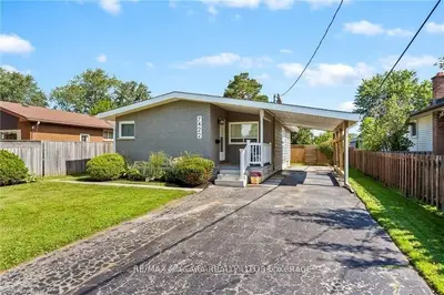 7422 Dorchester Road, Niagara Falls, On L2g 5w1