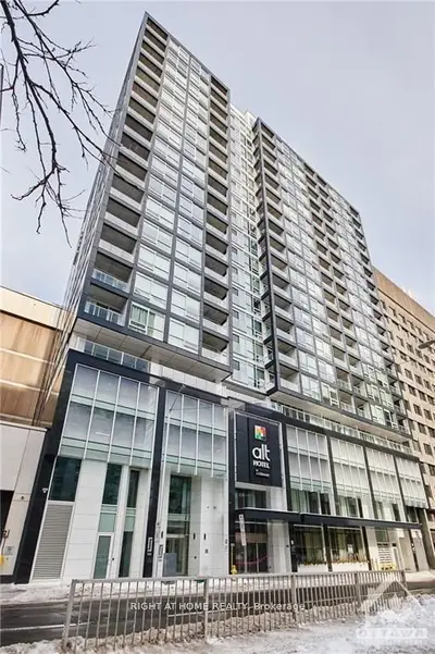 199 Slater Street #1601, Ottawa Centre, On K1p 0c8