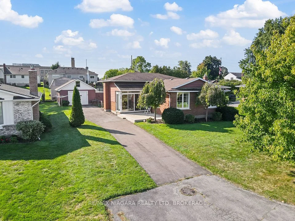134 Champlain Drive N, Fort Erie, ON L2A 1Z8