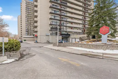 Condo Apartment in Vanier and Kingsview Park