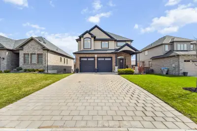 Detached in Middlesex Centre