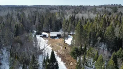 MobileTrailer in Parry Sound Remote Area