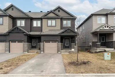 318 Grackle Street, Blossom Park - Airport And Area, On K1x 0g6