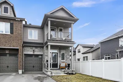 Att/Row/Townhouse in Stittsville - Munster - Richmond