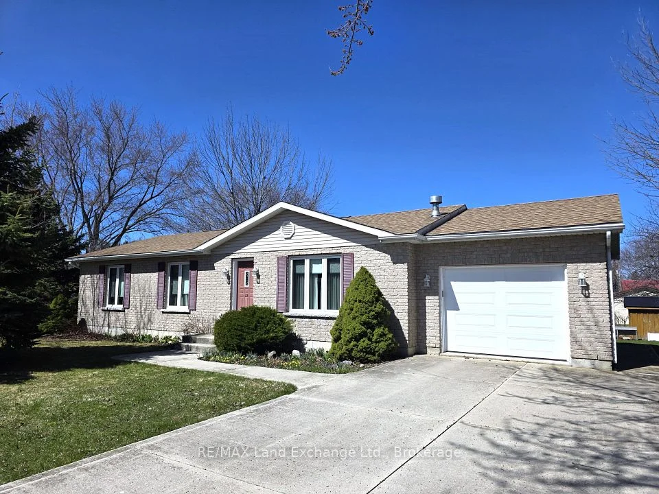 29 Memorial Park Drive, Kincardine, ON N0G 2T0
