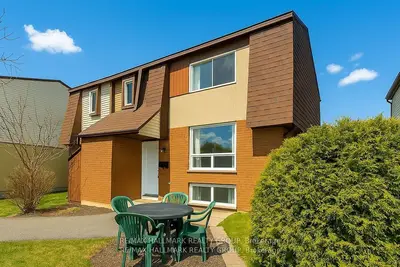 79 Pixley, Alta Vista And Area, On, K1g 4c3